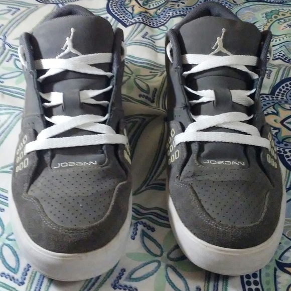 Jordan Flight 23 low grey mens sneakers 8.5 - Picture 2 of 15